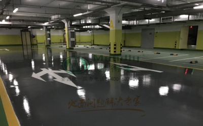 ‌旧地面翻新方案：久治环氧地坪涂层覆盖混凝土裂缝修复技术